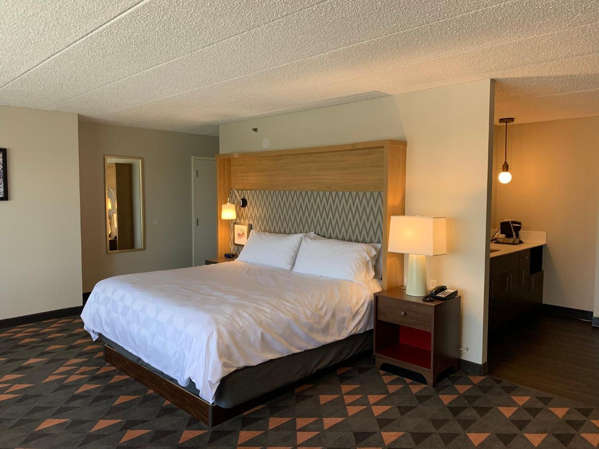 Holiday Inn Chicago Nw Crystal Lk Conv Ctr By Ihg Crystal Lake Eksteriør billede