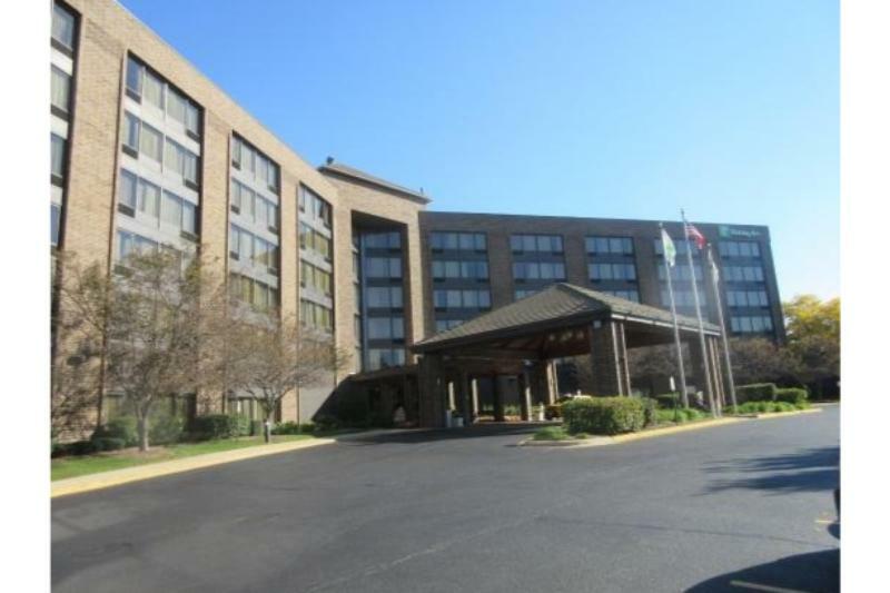 Holiday Inn Chicago Nw Crystal Lk Conv Ctr By Ihg Crystal Lake Eksteriør billede
